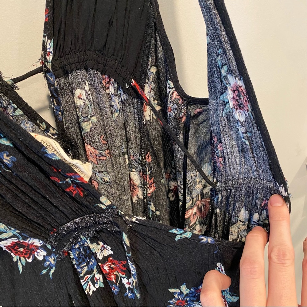 American Threads Low Cut Flowy Floral Dress - Size Small - Picture 10 of 16